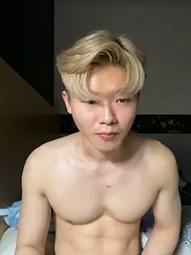 Snapshot of zachlee_69 chatting on 10/22/25, 08:08 zachlee 69 online show from 10/22/25, 08:08