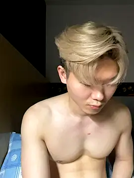 Snapshot of zachlee_69 chatting on 10/26/25, 05:41 zachlee 69 online show from 10/26/25, 05:41