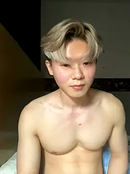 Snapshot of zachlee_69 chatting on 11/11/25, 06:41 zachlee 69 online show from 11/11/25, 06:41