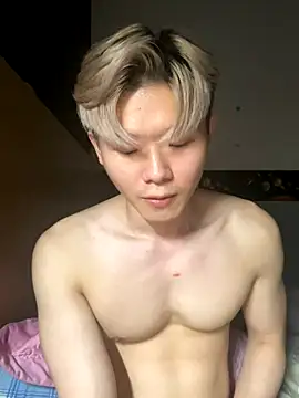 Snapshot of zachlee_69 chatting on 11/22/25, 09:47 zachlee 69 online show from 11/22/25, 09:47