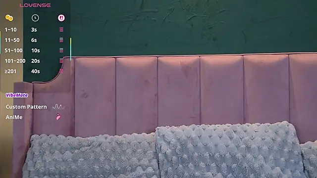 VanessaOlive online show from 09/30/25, 04:50