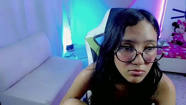 mishel hott online show from 10/14/25, 08:42