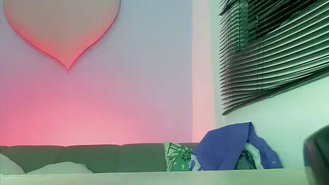 mishel hott online show from 11/16/25, 08:14