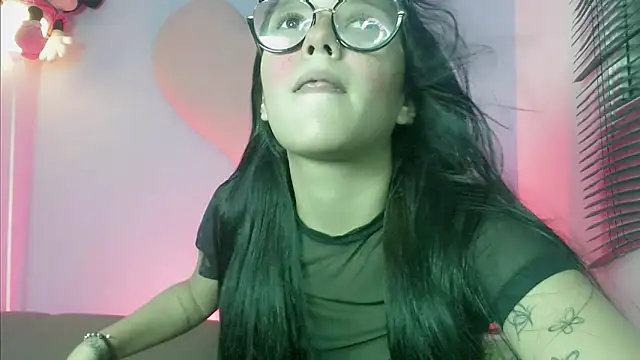 mishel hott online show from 11/22/25, 05:45