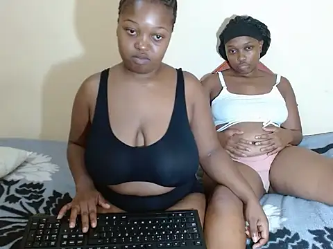 xfoxybrownxx online show from 09/09/25, 06:13