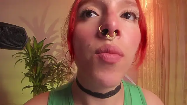 bri von dhara   online show from 10/22/25, 04:29