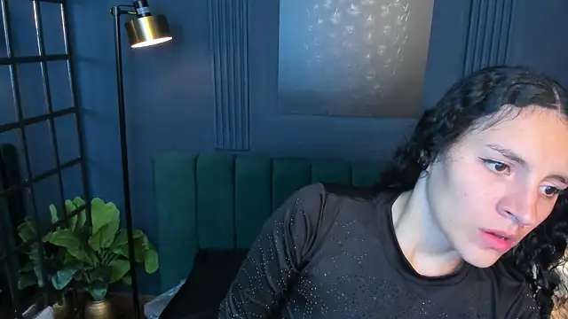 aliceandsia online show from 09/17/25, 03:08