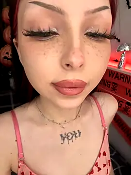 Lina Thornton  online show from 10/16/25, 10:11