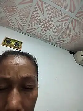 Naomi-Mature online show from 09/25/25, 09:29