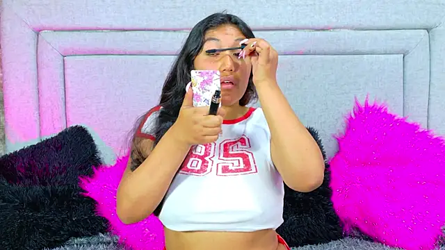 SharaRous online show from 11/04/25, 12:04