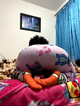 Snapshot of Rizos_hot_official chatting on 10/09/25, 02:15 Rizos hot official online show from 10/09/25, 02:15