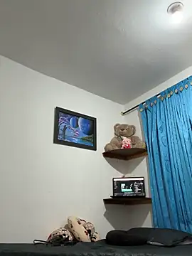 Snapshot of Rizos_hot_official chatting on 10/28/25, 08:11 Rizos hot official online show from 10/28/25, 08:11