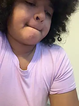 Snapshot of Rizos_hot_official chatting on 11/15/25, 11:21 Rizos hot official online show from 11/15/25, 11:21