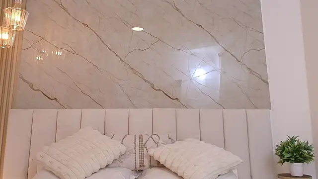 GraceMontgomery online show from 11/08/25, 01:33