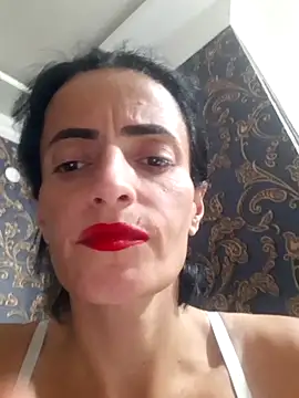 Gecenin Kralicesi online show from 11/06/25, 06:42