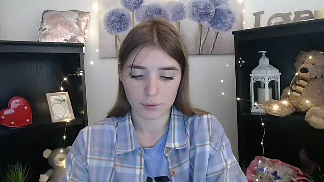 JuiceLips   online show from 09/19/25, 09:43