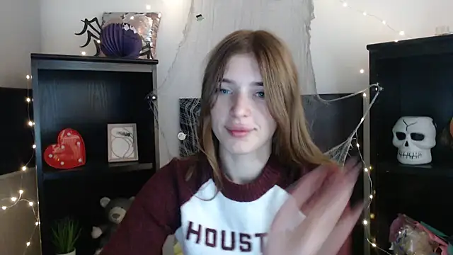 JuiceLips   online show from 11/07/25, 08:14