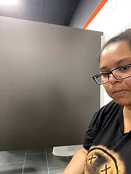 wishuhope4 online show from 10/20/25, 04:51