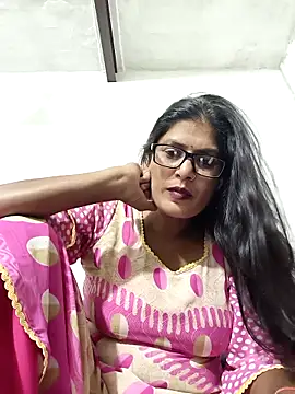 Snapshot of dezzy_24 chatting on 10/31/25, 05:58 dezzy 24 online show from 10/31/25, 05:58