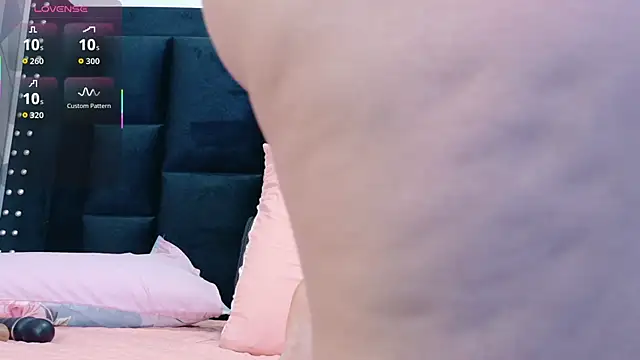 mamaneedsfun online show from 11/13/25, 03:11