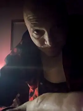 Snapshot of dbv3lll817 chatting on 11/11/25, 08:58 dbv3lll817 online show from 11/11/25, 08:58