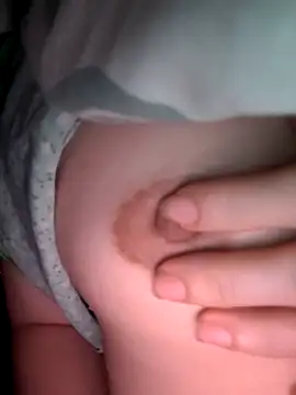 Snapshot of emmup3979 chatting on 09/28/25, 06:13 emmup3979 online show from 09/28/25, 06:13