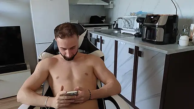 RyanStorm  online show from 11/02/25, 11:23