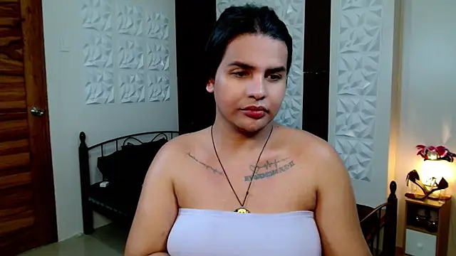 SelenaHelaby02 online show from 09/22/25, 06:15