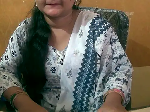Saniya K online show from 09/28/25, 04:51