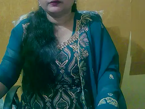 Saniya K online show from 09/28/25, 05:07