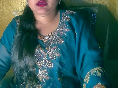 Snapshot of Saniya_K chatting on 10/07/25, 05:10 Saniya K online show from 10/07/25, 05:10