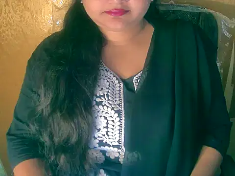 Snapshot of Saniya_K chatting on 10/14/25, 10:05 Saniya K online show from 10/14/25, 10:05