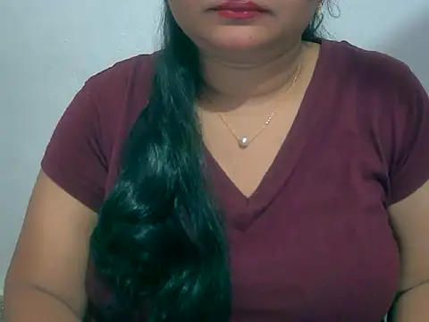 Snapshot of Saniya_K chatting on 11/19/25, 03:23 Saniya K online show from 11/19/25, 03:23