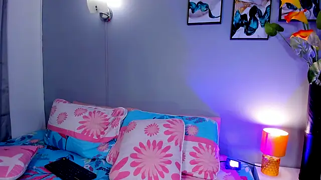 Zoee10 online show from 11/07/25, 05:02