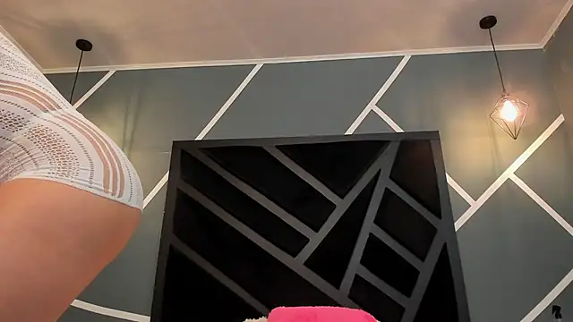 Alana cox  online show from 10/07/25, 11:24