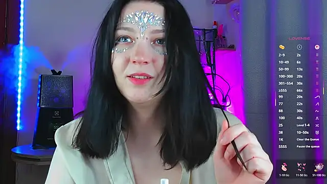 Liraras online show from 11/25/25, 03:01