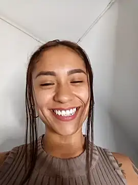 Liahdiaz  online show from 11/19/25, 05:13