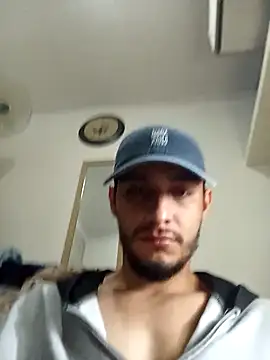 Snapshot of Juandavidbolivar chatting on 11/10/25, 04:22 Juandavidbolivar online show from 11/10/25, 04:22