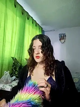 Snapshot of lindasyt chatting on 09/18/25, 09:28 lindasyt online show from 09/18/25, 09:28