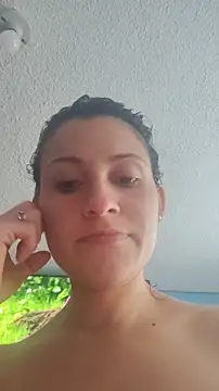 Snapshot of lindasyt chatting on 10/29/25, 07:04 lindasyt online show from 10/29/25, 07:04