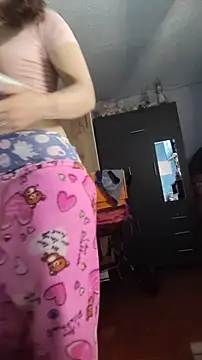 Snapshot of lindasyt chatting on 11/03/25, 04:25 lindasyt online show from 11/03/25, 04:25