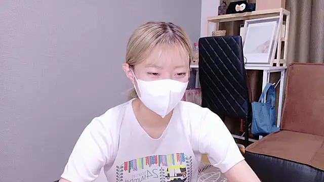 Nana  ch online show from 09/29/25, 06:29