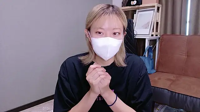 Nana  ch online show from 10/01/25, 05:13