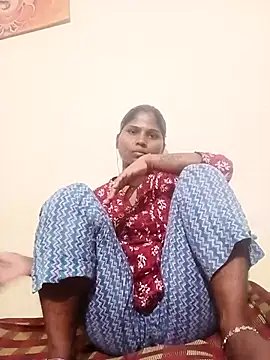 Snapshot of Sneha16 chatting on 09/09/25, 04:28 Sneha16 online show from 09/09/25, 04:28