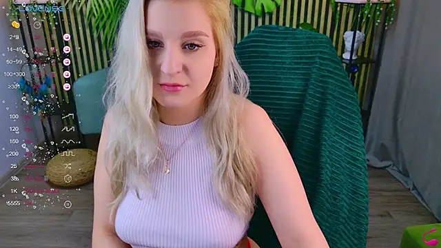 Snapshot of Lady_luck00 chatting on 10/10/25, 07:18 Lady luck00 online show from 10/10/25, 07:18