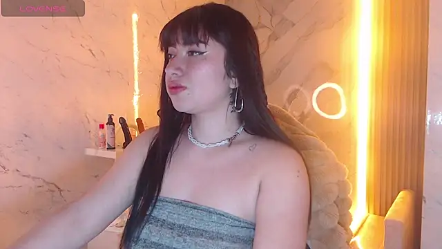 Sophia tf online show from 09/26/25, 01:15