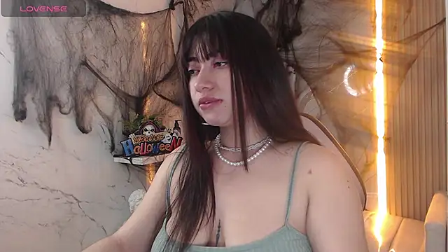 Sophia tf online show from 10/14/25, 01:45