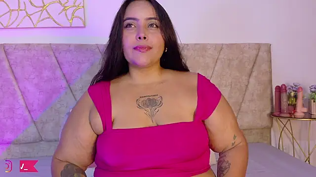 TinaCurv online show from 10/29/25, 07:59