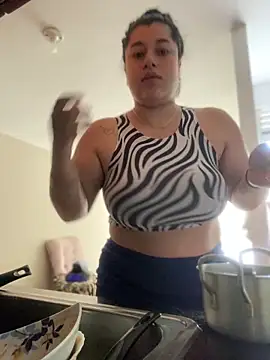 Tokio Sakura online show from 10/12/25, 05:34