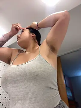 Tokio Sakura online show from 10/25/25, 02:41